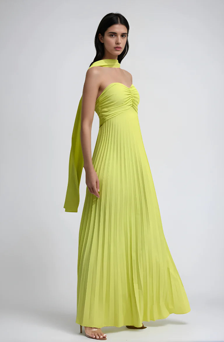 ISAVELLE Maxi Dress